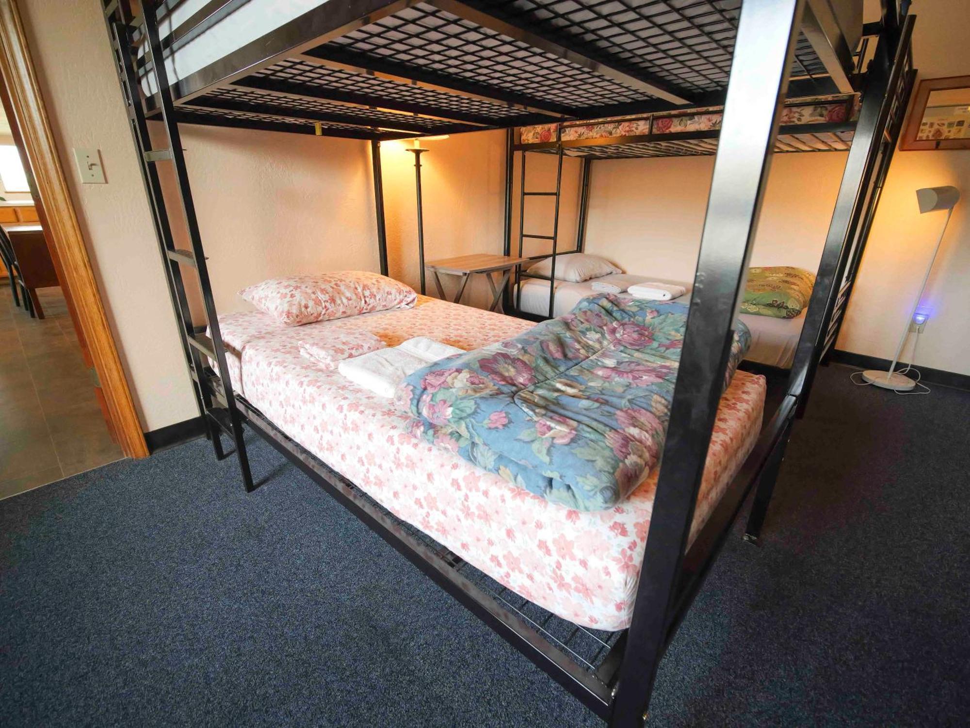 Ashland Commons Hostel Exterior photo